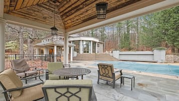 Nhà | 4 phòng ngủ