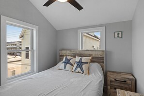 Apartment | 2 bedrooms - Modern Condo Perfect For Winter Rental (Hampton)