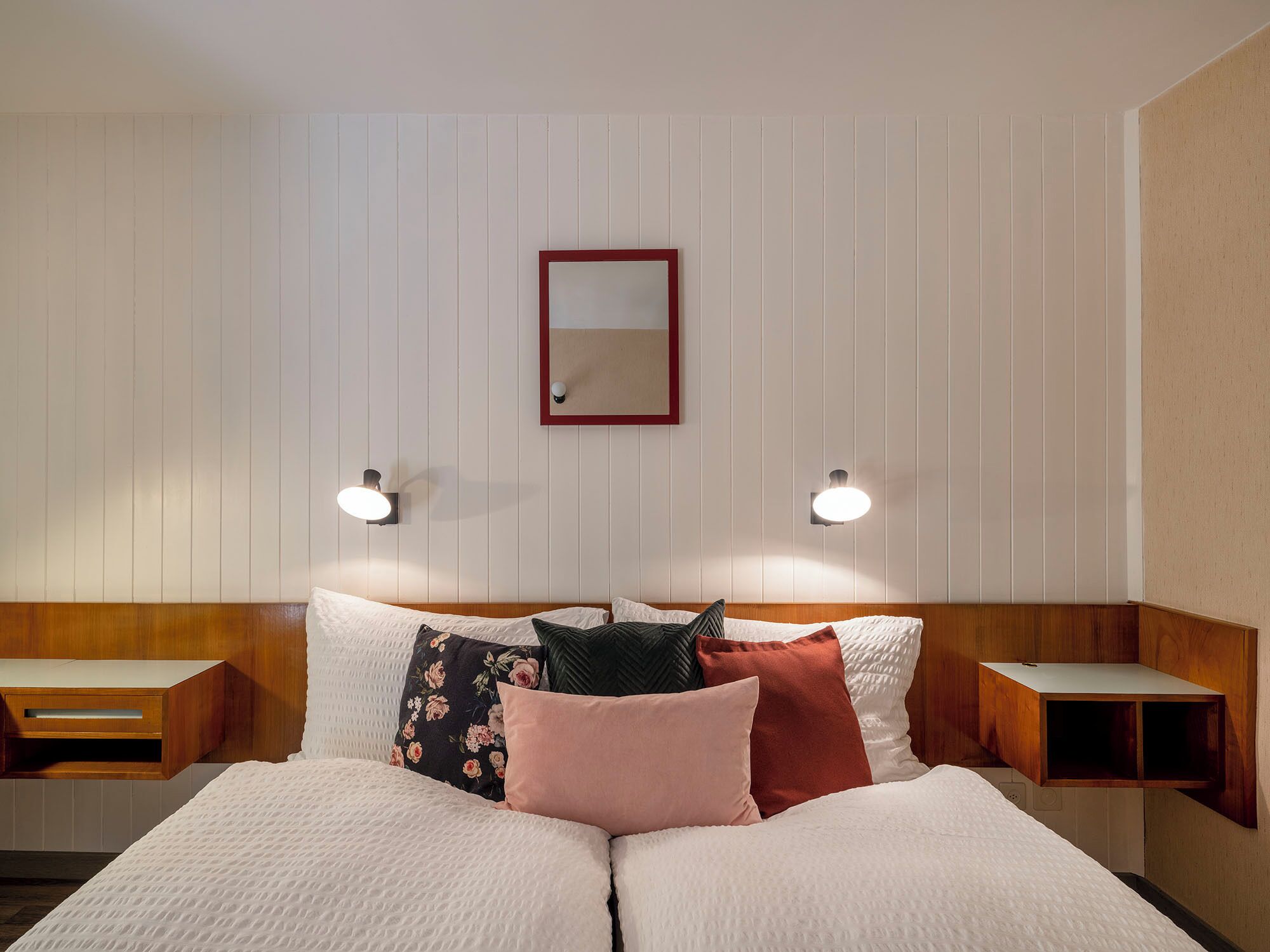 Individually decorated, individually furnished, free WiFi, bed sheets