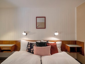 Classic Double or Twin Room, Valley View | Individually decorated, individually furnished, free WiFi, bed sheets - Hôtel historique Chez Elsy - Crans-Sapins (Icogne)