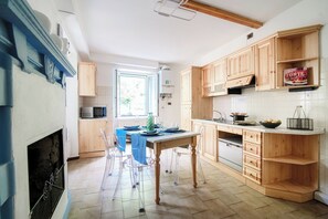 Apartment, Patio, Garden View | 1 bedroom, premium bedding, down comforters, iron/ironing board - Lemon Tree (Laglio)