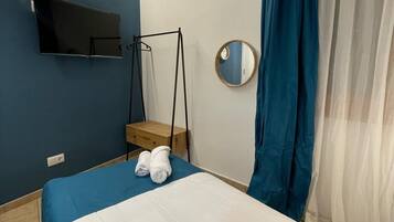 Chambre Simple | Couette en duvet d'oie, chambres insonorisées, lit parapluie