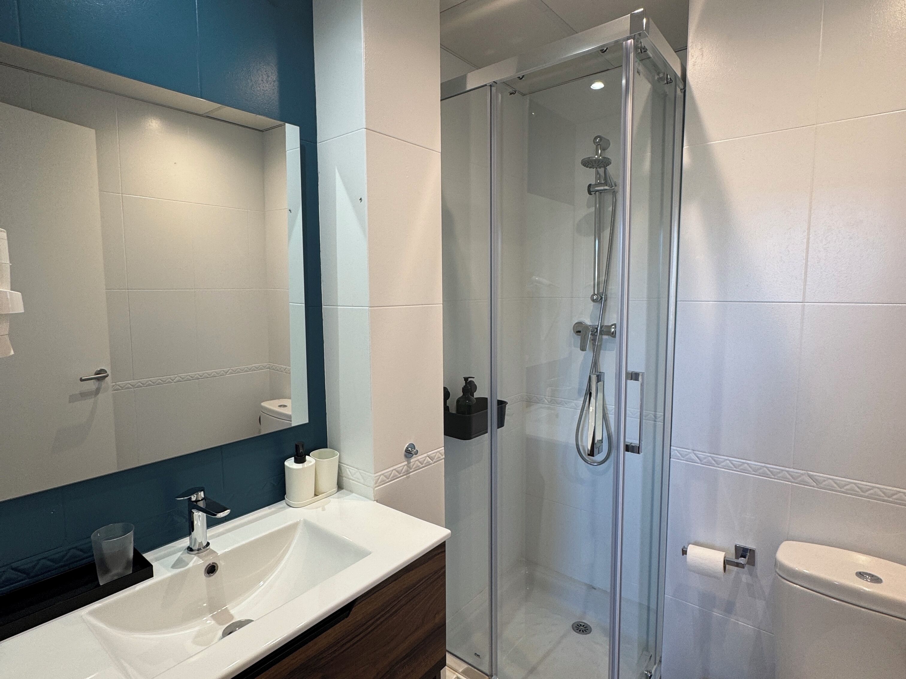 单人房 | 羽绒被、隔音、旅行婴儿床、免费 WiFi