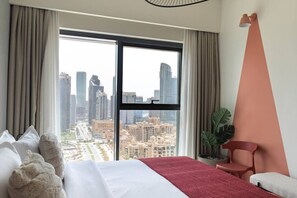 2 Schlafzimmer, Schreibtisch, Bügeleisen/Bügelbrett, Reisekinderbett