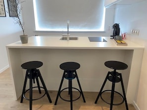 Apartment | Private kitchen | Fridge, microwave, stovetop, dishwasher - Day Dream Soleyjargata Apartments (Reykjavik)