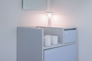 Habitación (Spa) | Ropa de cama de alta calidad y espacio para trabajar con un portátil