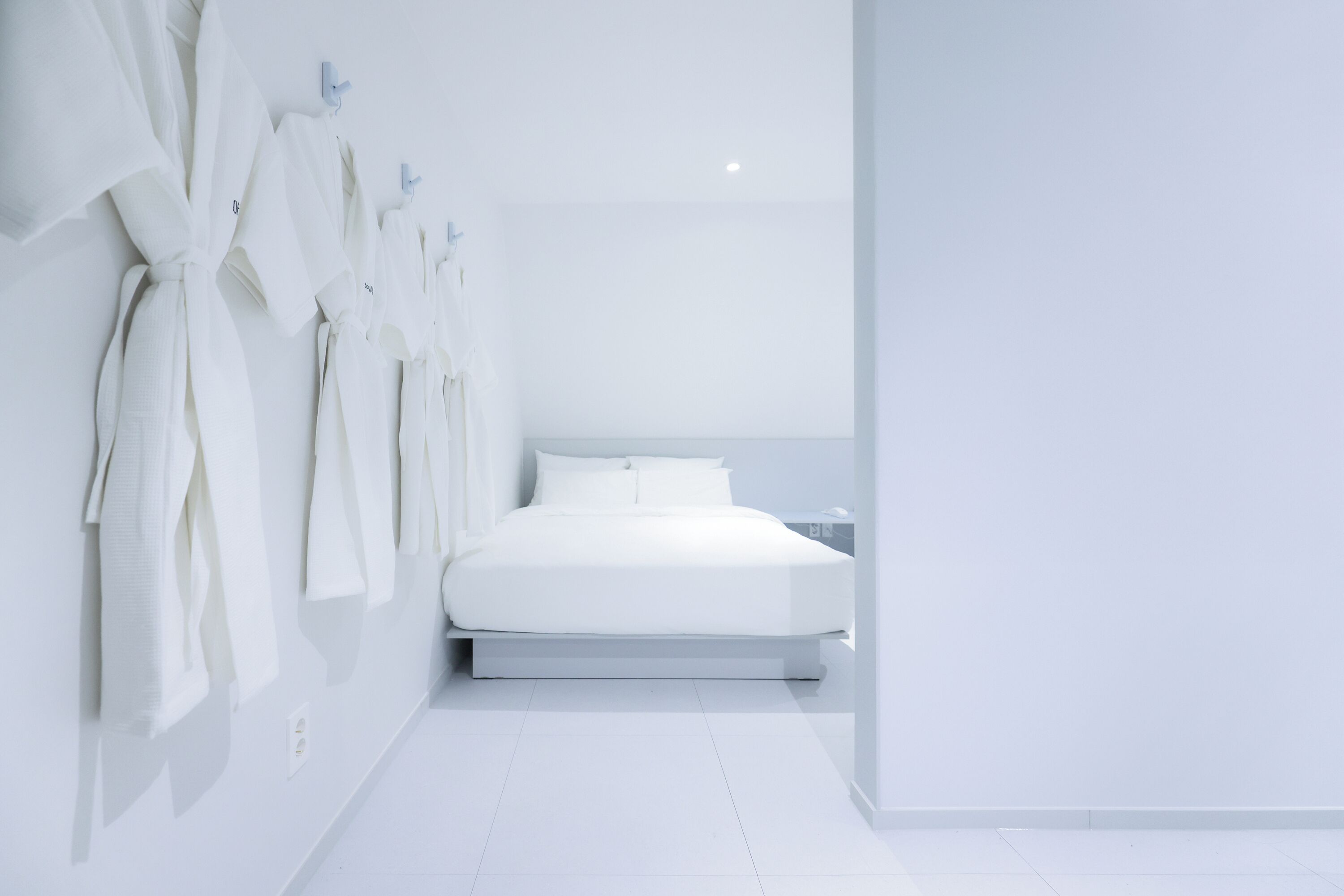 Lounge | Ropa de cama de alta calidad y espacio para trabajar con un portátil