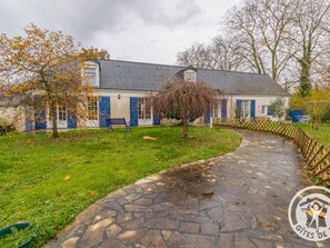 Exterior - Charming lodging near Angers with private outdoor space (Loire-Authion)