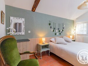 1 dormitori, wifi gratuïta i roba de llit 