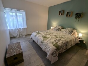 3 bedrooms, free WiFi, bed sheets