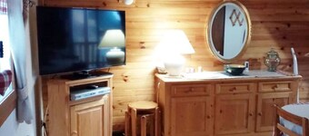 3-Room Chalet with Parking in Les Angles