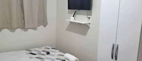 Bàn, khu vực làm việc phù hợp cho laptop