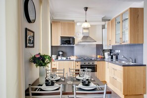 Comfort Apartment | Private kitchen