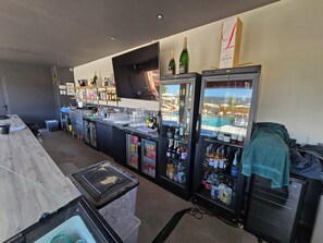 Bar à beira da piscina