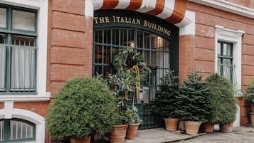 Fachada de la propiedad