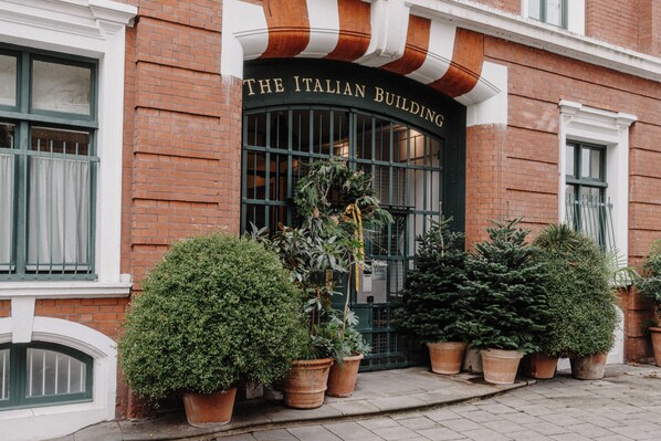 Facciata della struttura