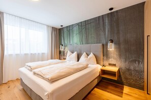 Apartment | 1 bedroom, bed sheets - Apartment With Balcony in Fiss (Fiss)