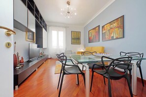 Living area - Una finestra sulla cupola di San Pietro (Rome)