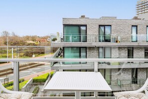 Outdoor dining - Zeesymfonie 0205 + P* (Oostduinkerke)