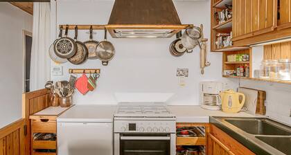 4 bedroom accommodation in Oostduinkerke