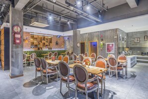 تناول الطعام