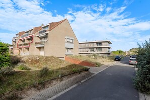 Esterni