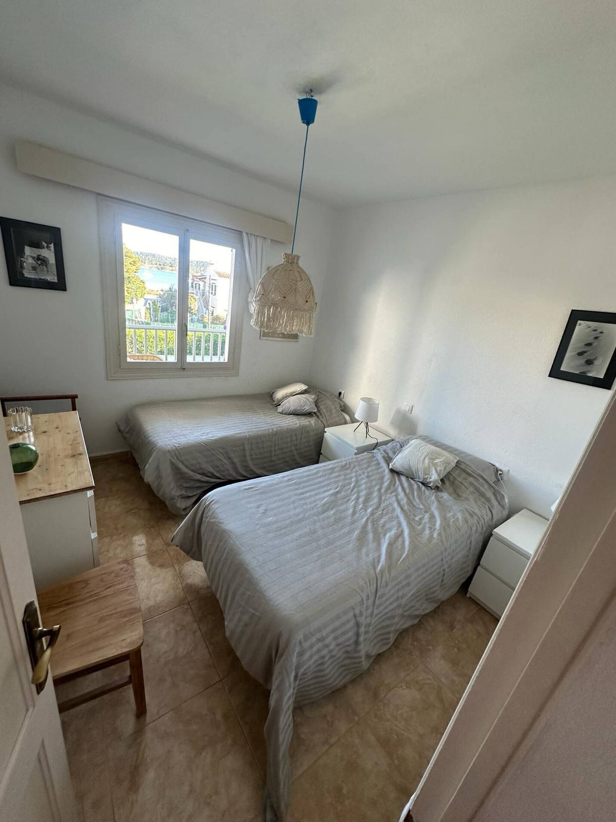 2 habitaciones, wifi gratis y ropa de cama 