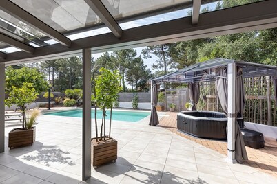 LOCATION VILLA MIMIZAN PLAGE 10 PERSONNES 5 CHAMBRES 3 SALLES D'EAU PISCINE SPA