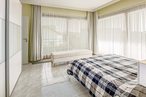 3 chambres, fer et planche à repasser, Wi-Fi