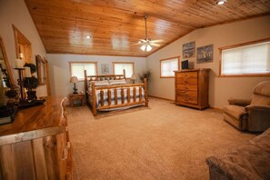 5 Schlafzimmer, Schreibtisch, Bügeleisen/Bügelbrett, kostenloses WLAN