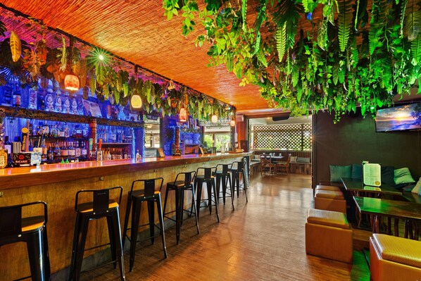 Bar (in der Unterkunft)
