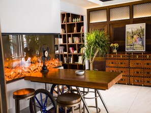 Dining - James Joyce Coffetel (Chengdu)
