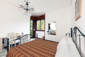 Apartment, Smoking