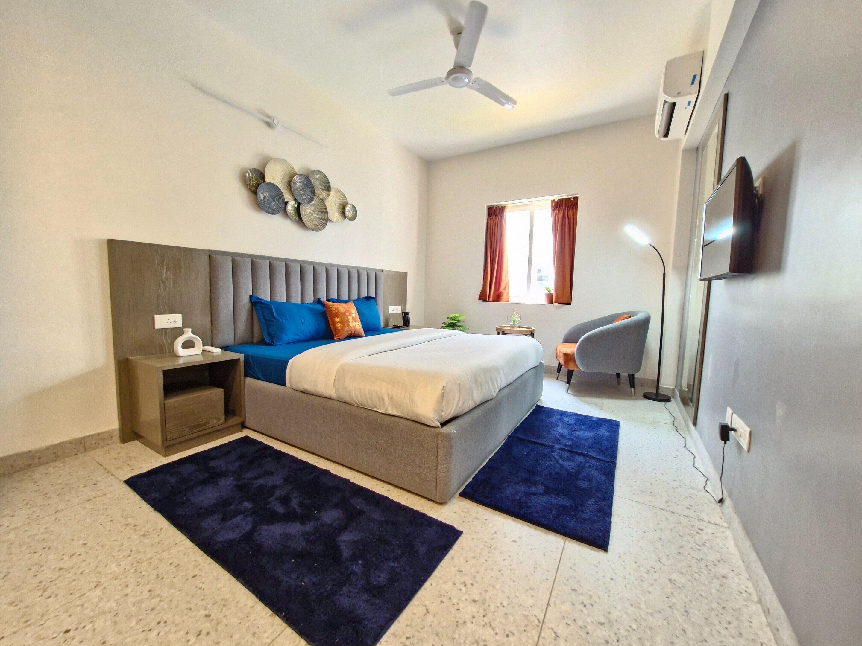 Apartment | 1 bedroom, laptop workspace, bed sheets