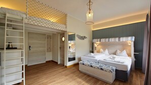 A bedroom with a bunk bed, a desk, and a bedside table. - All-inclusive Party Room in Resort, Wangerland (Wangerland)
