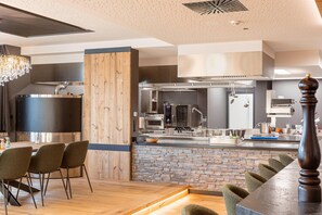 Apartment | Dining - Apartment in Fiss With Shared Sauna (Fiss)