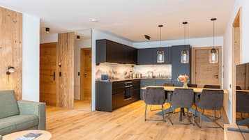 Apartment | Dining