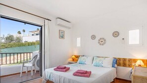3 bedrooms, WiFi, bed sheets