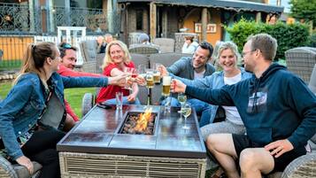 Apartment | Tempat makan luar