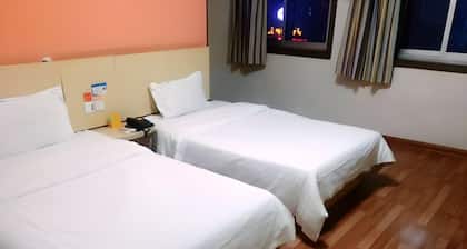 7 Days Inn