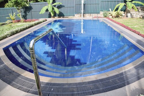 Ronan Residency a serene eco "The Ultimate Sri Lanka Escape – 7-Day Adventure"