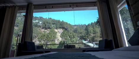 Family Double Room, Mountain View | Balcony view