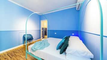 Doppelzimmer, Balkon | Schreibtisch, laptopgeeigneter Arbeitsplatz, schallisolierte Zimmer