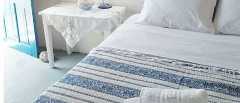 1 bedroom, iron/ironing board, travel cot, WiFi