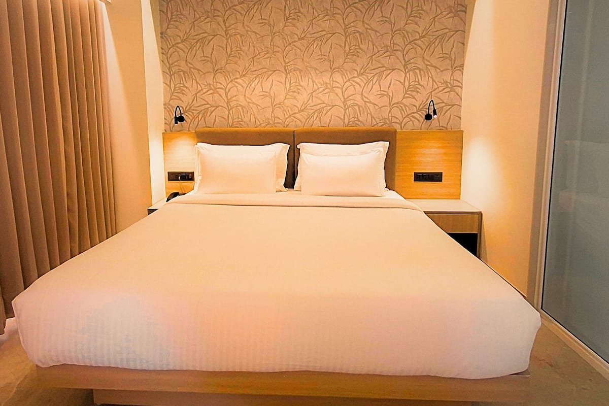 Double or Twin Room | 1 bedroom, desk, laptop workspace, free WiFi