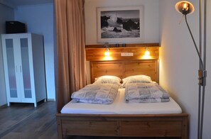 2 bedrooms, iron/ironing board, free WiFi, bed sheets - Vega - Free Parking - Self Checkin (Graz)