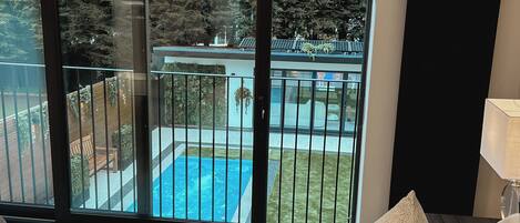 5 bedrooms, iron/ironing board, travel cot, free WiFi