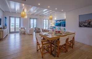 Villa | Dining room - The Gallery Home - Elegant Villa In Antiparos (Antiparos)