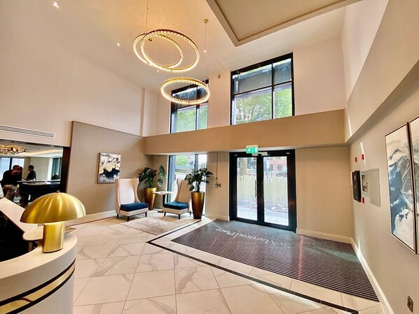 Apartment | 2 bedrooms, Internet - Luxury 2-bedroom Apartment in St Martin s Place BMH (Birmingham)