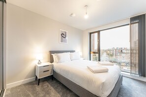 Apartment | 2 bedrooms, Internet - Luxury 2-bedroom Apartment in St Martin s Place BMH (Birmingham)